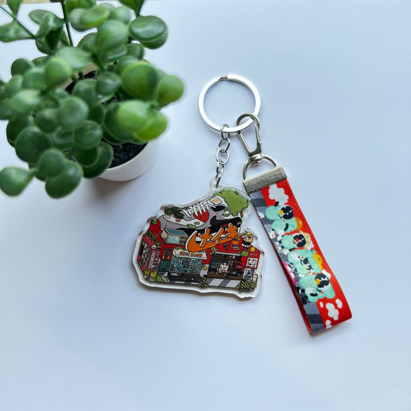 Naiki Keychain w/ Lanyard